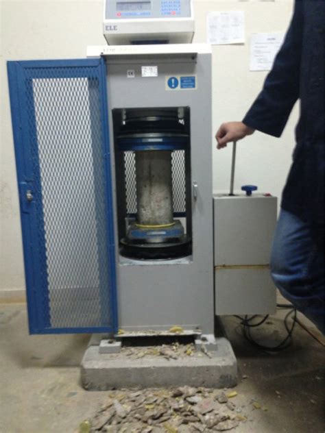 concrete cylinder testing requirements